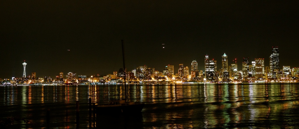 Seattle - Waterfront - at night